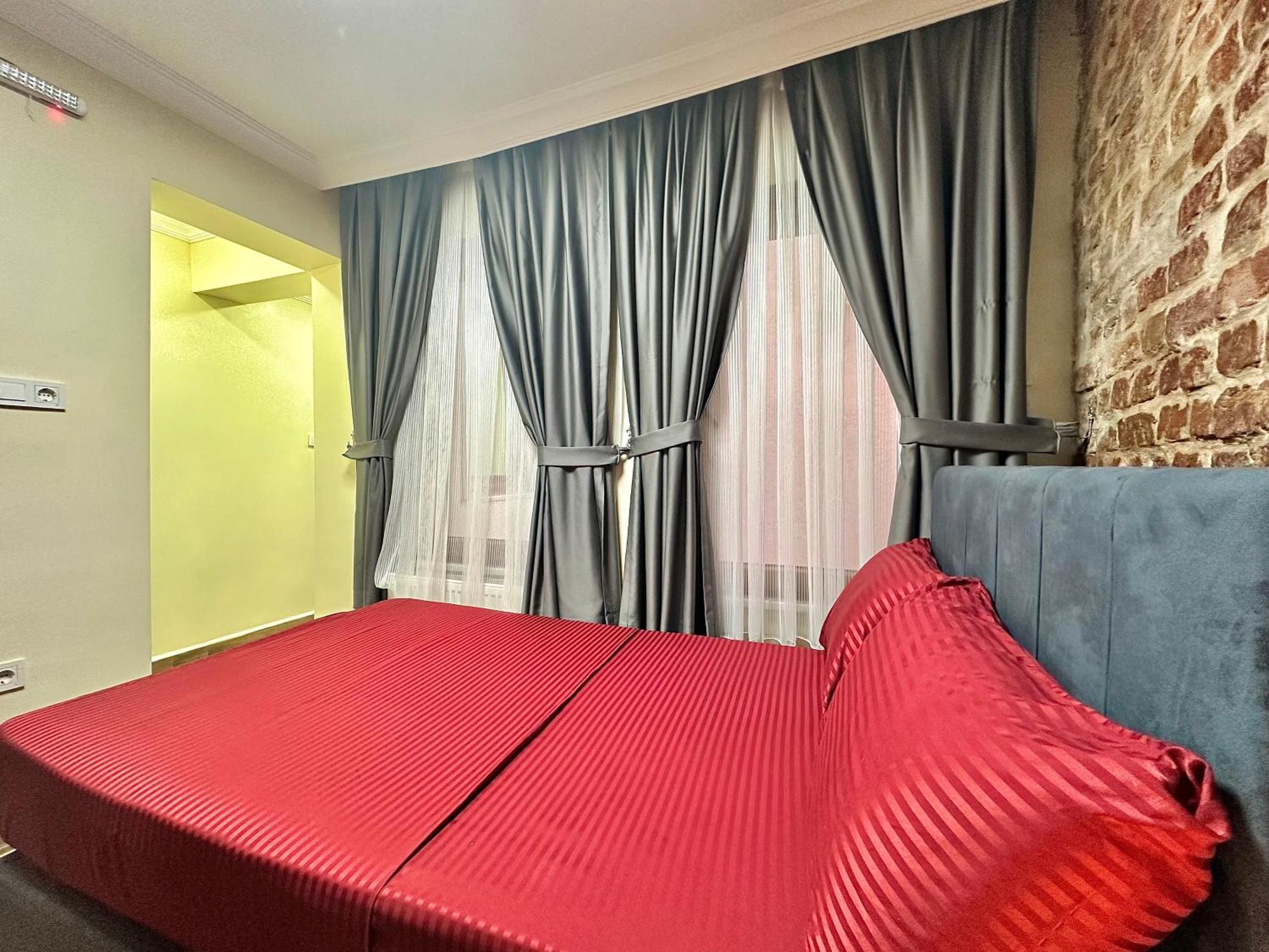 Golden Boutique Taksim Otel 3*